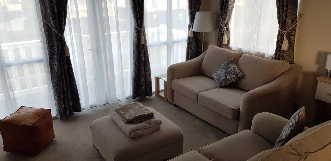Greenlawns Villa Selsey Exterior foto