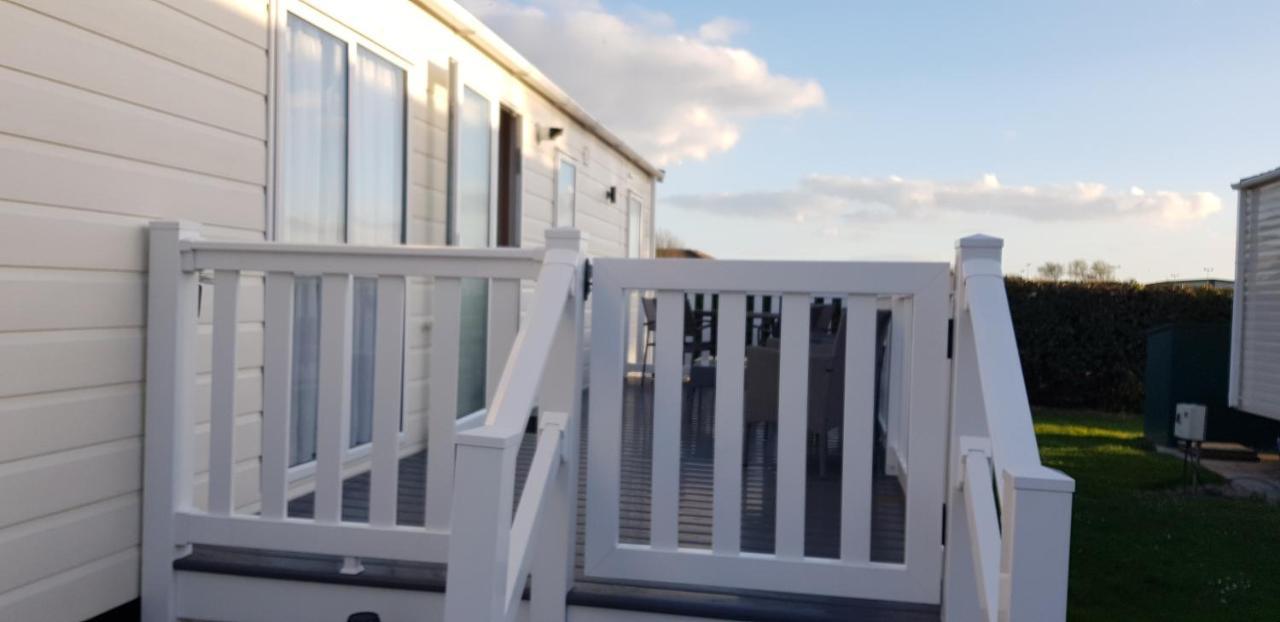 Greenlawns Villa Selsey Exterior foto