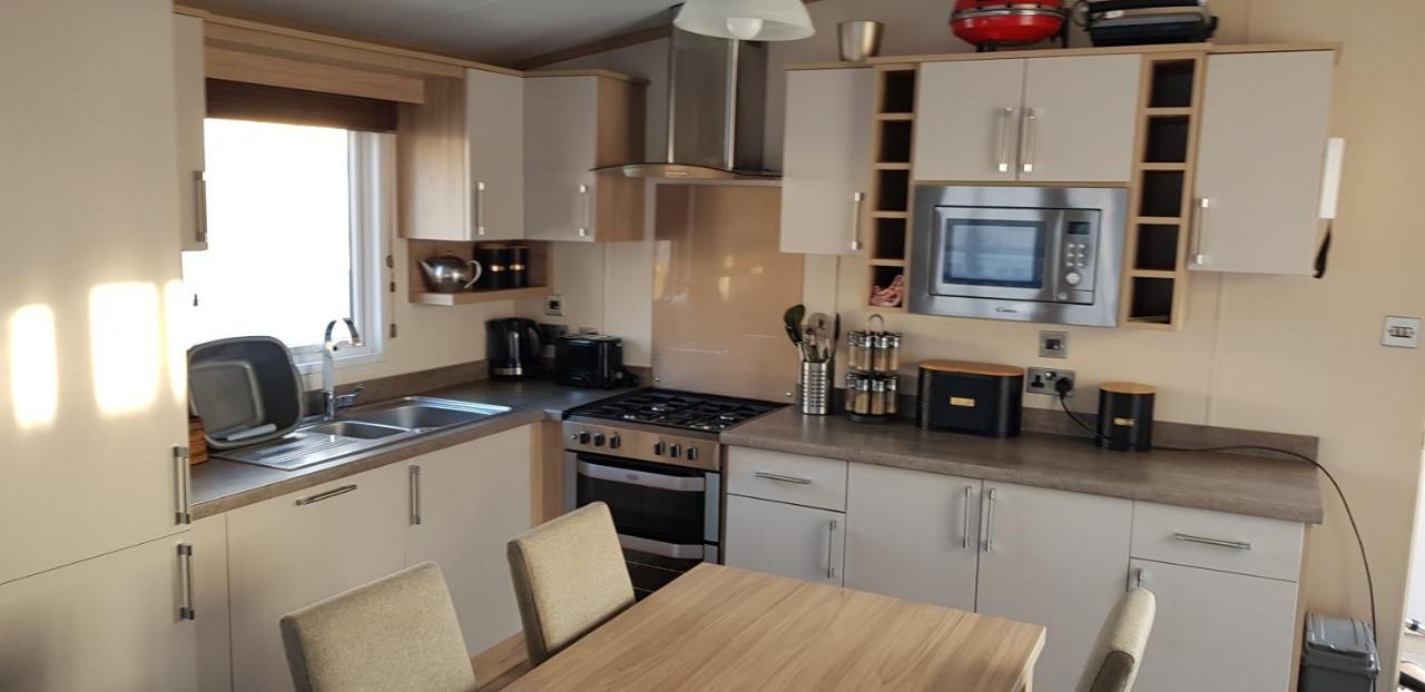 Greenlawns Villa Selsey Exterior foto